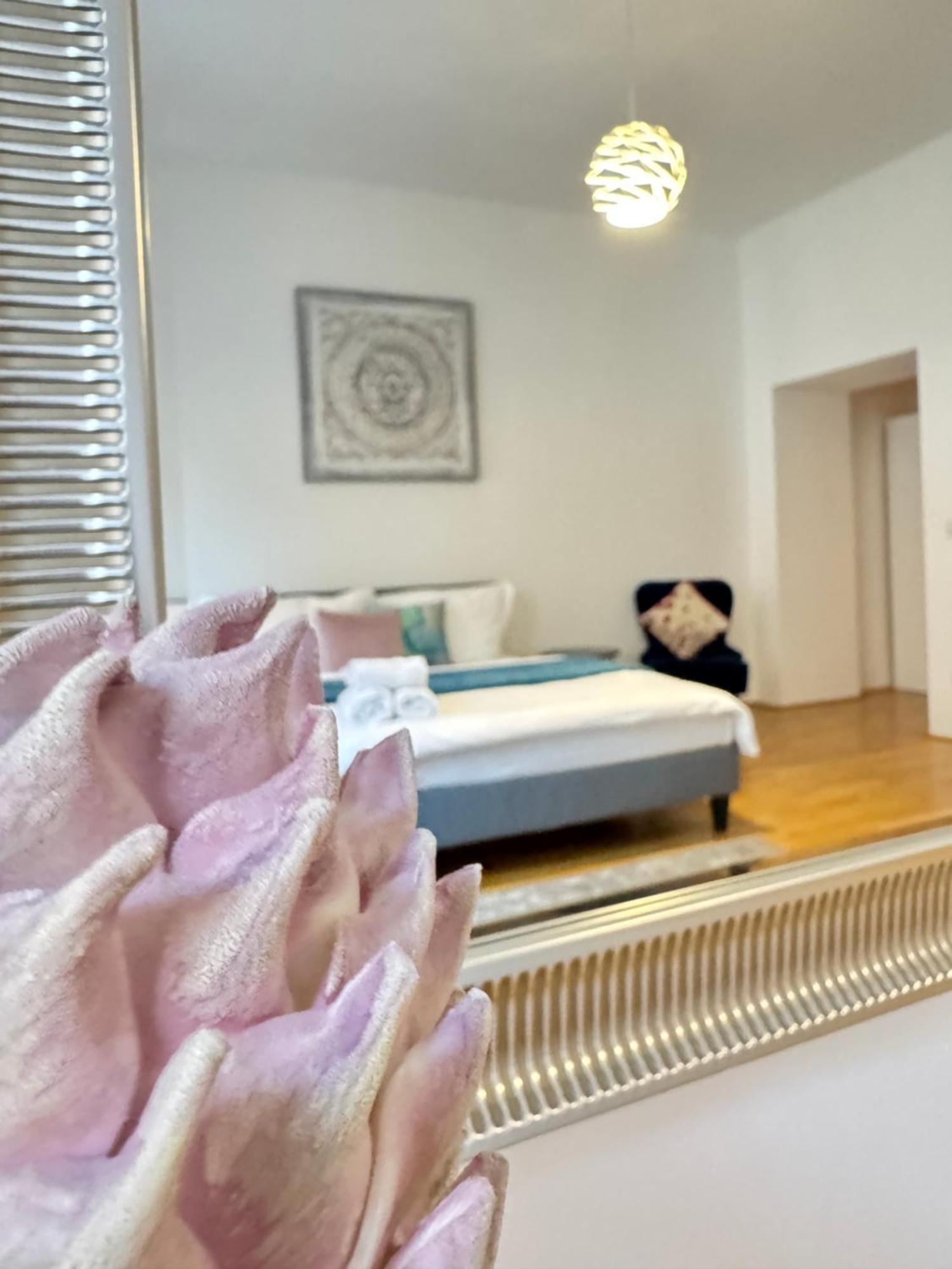 Charming Flat&Balcony near CentralStation Apt 5 Wiedeń Zewnętrze zdjęcie